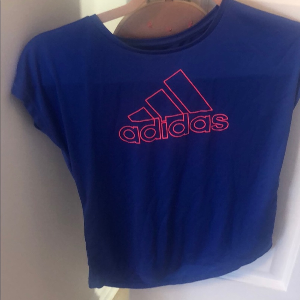 Adidas kids tee shirt like new quality